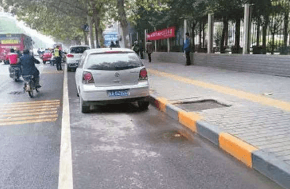 路邊那些位置可以停車,打車,等車,出租車可以停靠上客的位置插圖6 路邊那些位置可以停車,打車,等車,出租車可以停靠上客的位置插圖6